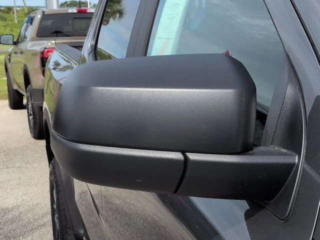 New 2026 Carbonized Gray Metallic Ford XLT image 12