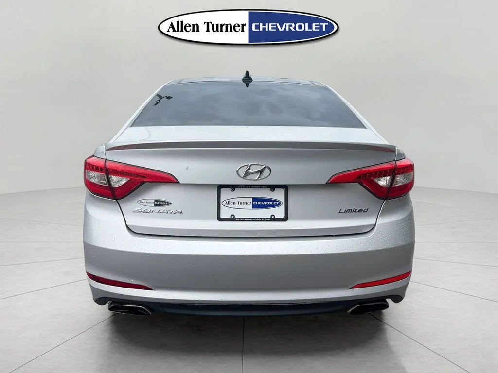Used 2016 Silver Hyundai Limited image 5