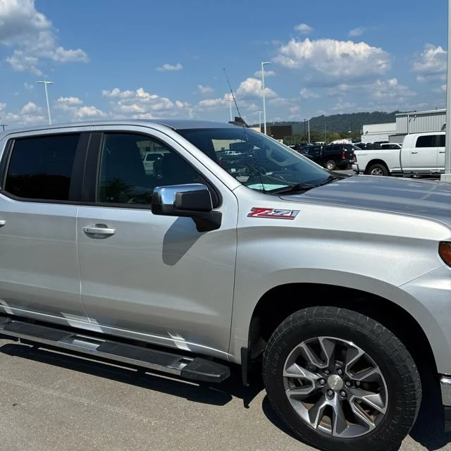 Used 2020 Silver Chevrolet LT image 13