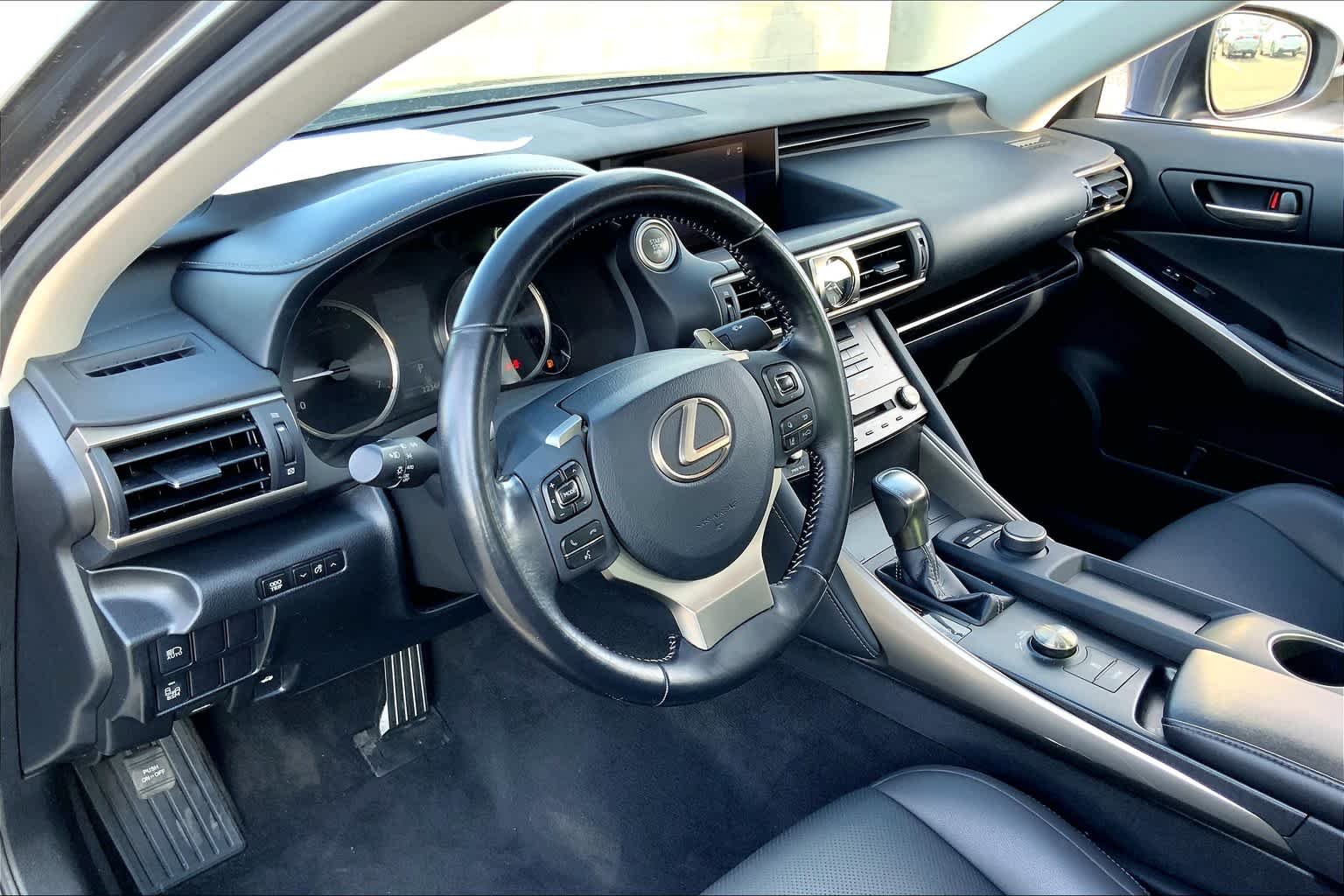 Used 2018 Nebula Gray Pearl Lexus  image 17