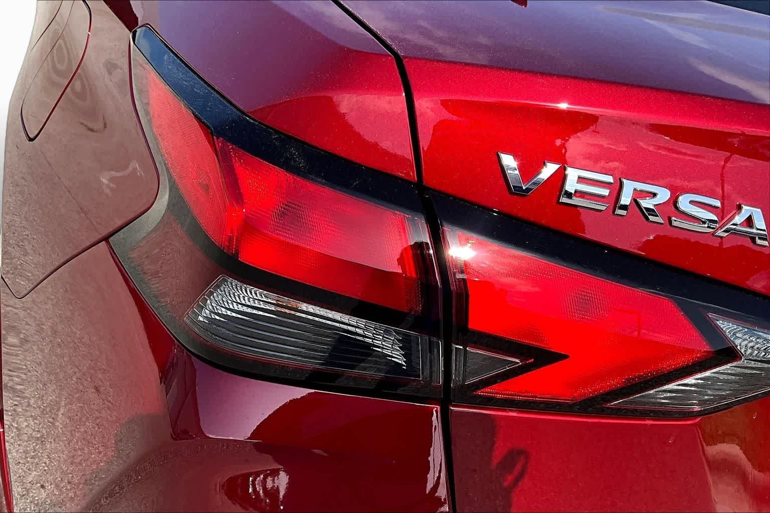 2025 Nissan Versa Sedan SV - Photo 12