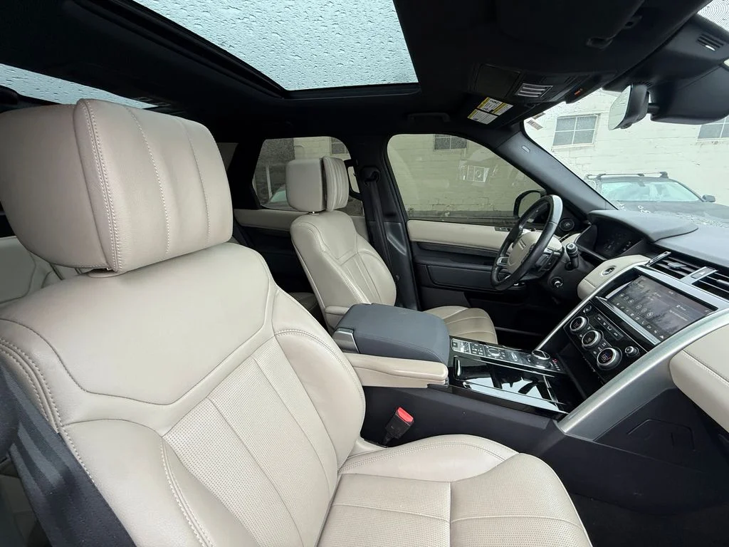 Used 2018 Black Land Rover HSE image 18