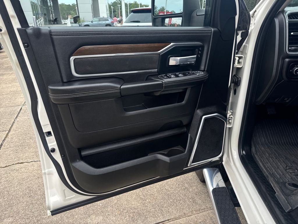 Used 2024 White Ram Laramie image 12
