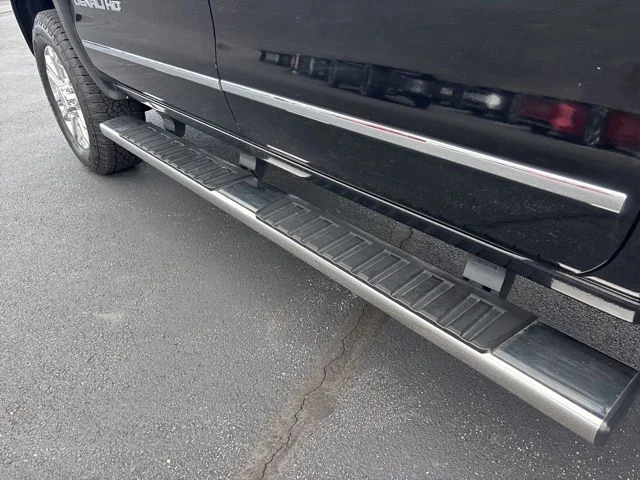 Used 2016 Onyx Black GMC Denali image 14