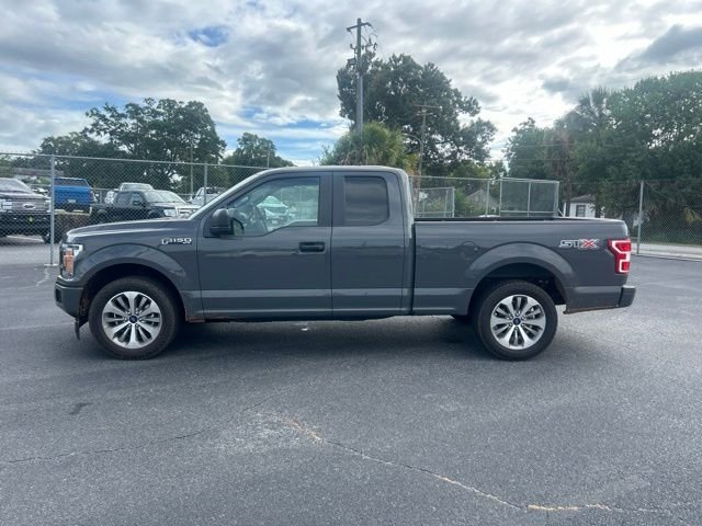 Used 2018  Ford XL image 2
