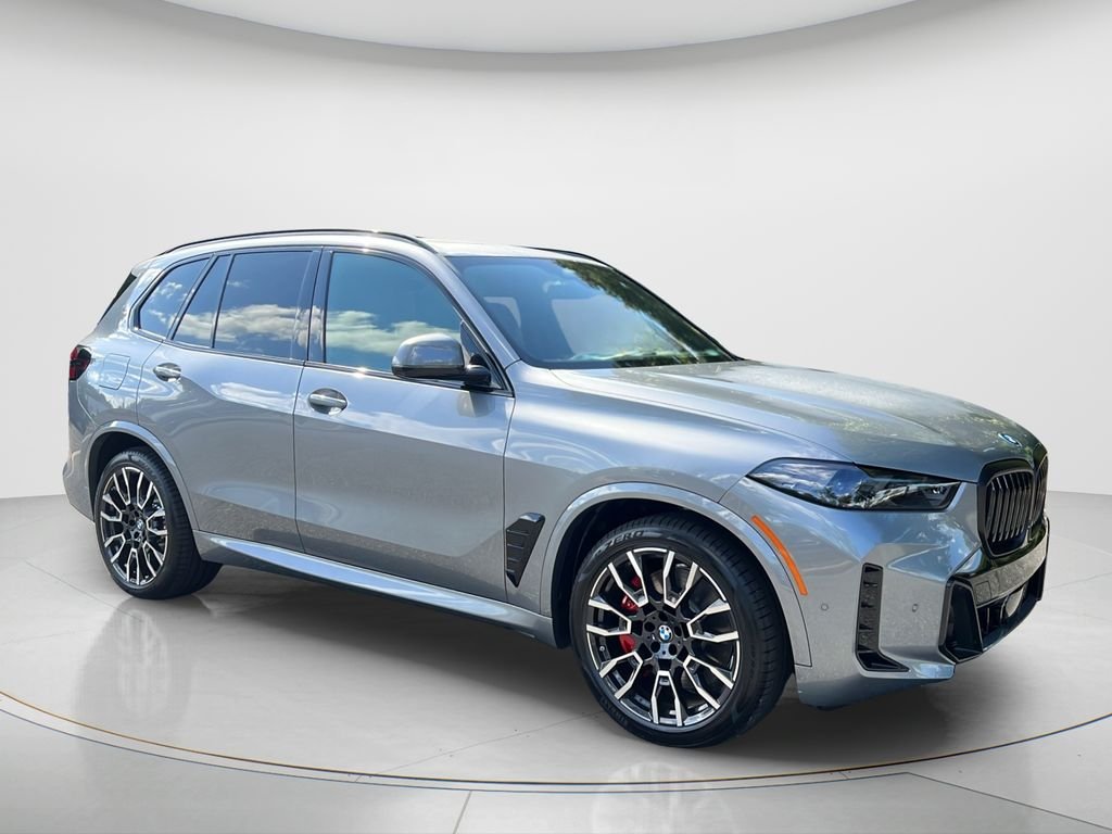 New 2026 Skyscraper Grey Metallic BMW xDrive50e image 3