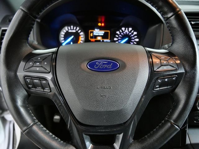 Used 2018 White Ford XLT image 21