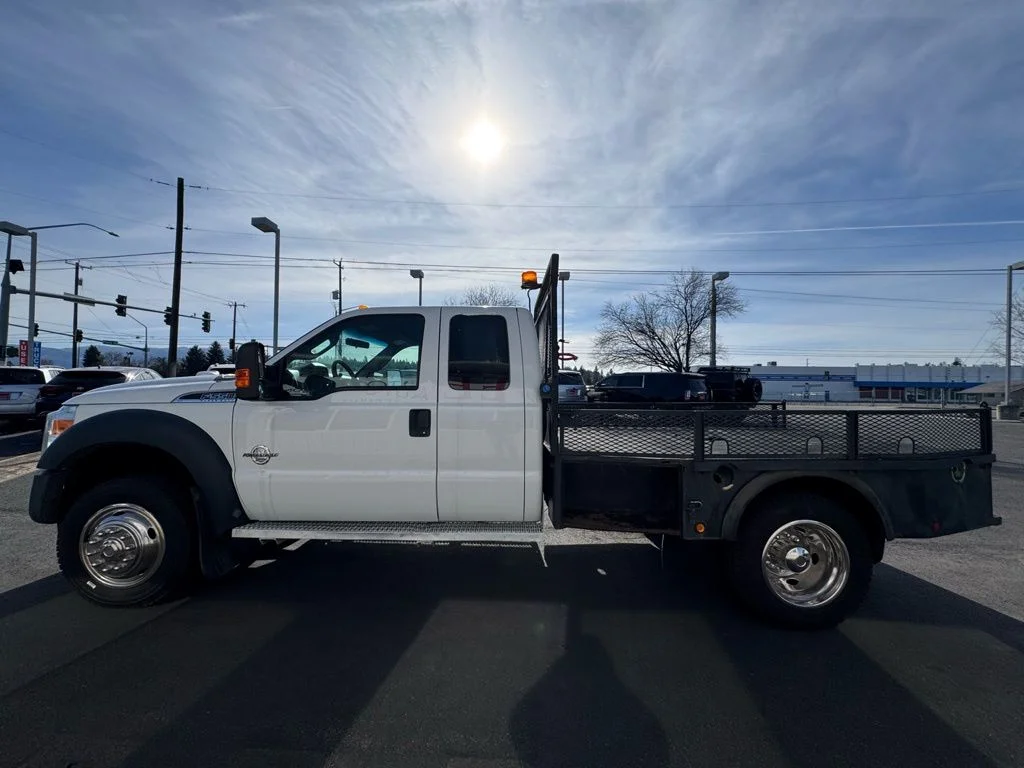 2015 Ford F-550 - Photo 6
