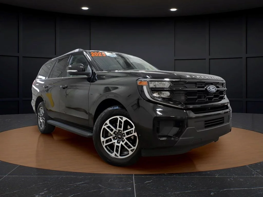 2025 Ford Expedition Active 4x4's photo