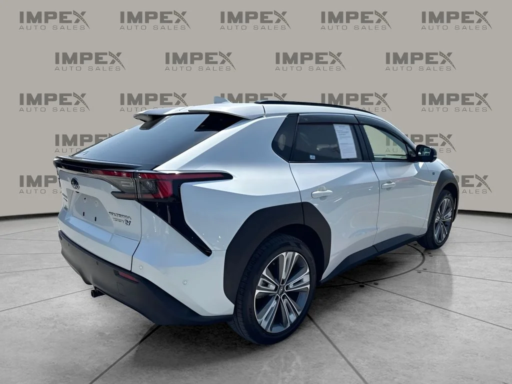 Used 2023 White Subaru Limited image 5