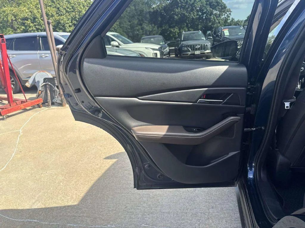 Used 2020 Deep Crystal Blue Mica Mazda Premium Package image 10