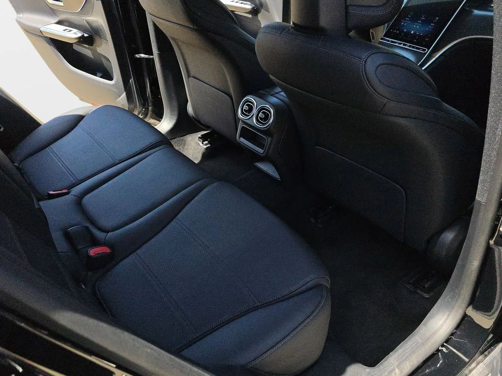 2024 Mercedes-Benz GLC GLC 300 - Photo 13