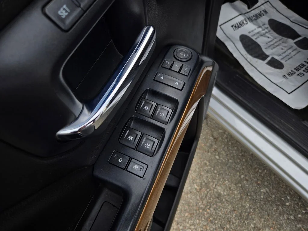 Used 2018 Silver Chevrolet LTZ image 11