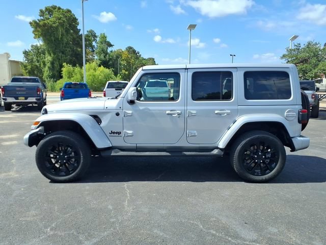 Used 2023  Jeep High Altitude image 8
