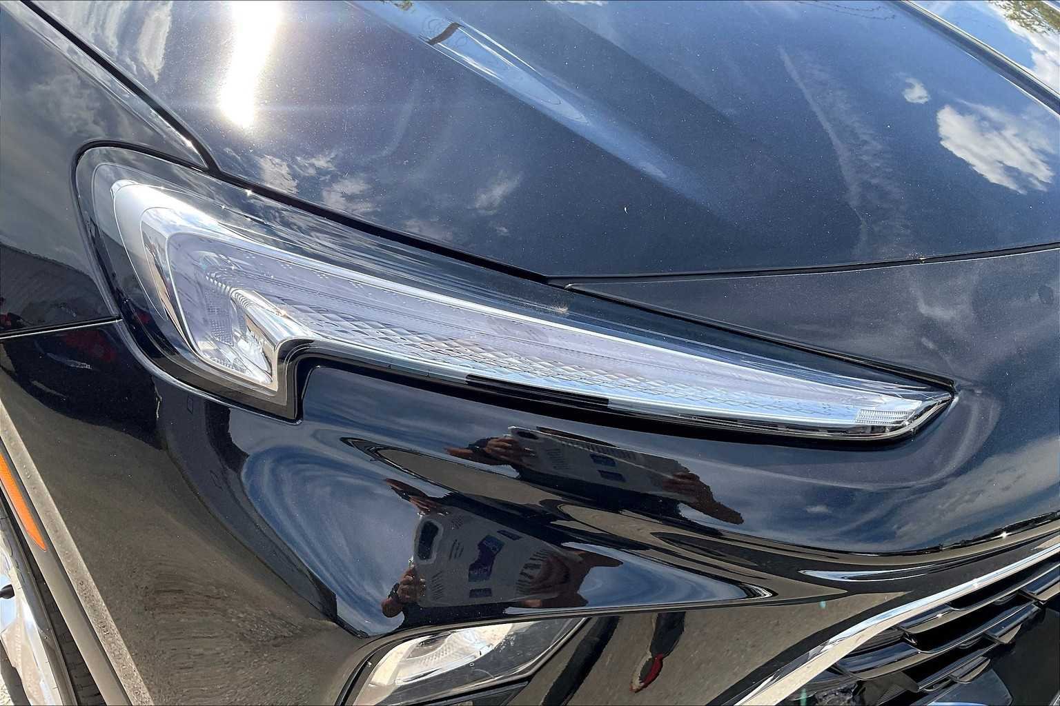 Used 2025 Ebony Twilight Metallic Buick Preferred image 26