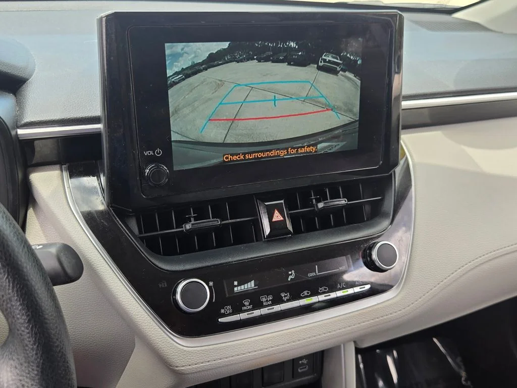 Used 2023 Silver Toyota L image 19