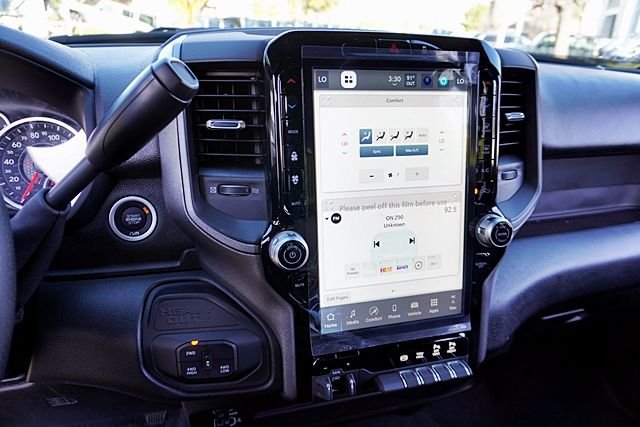 New 2026 Granite Crystal Metallic Clear-Coat Exterior Paint RAM Tradesman image 28