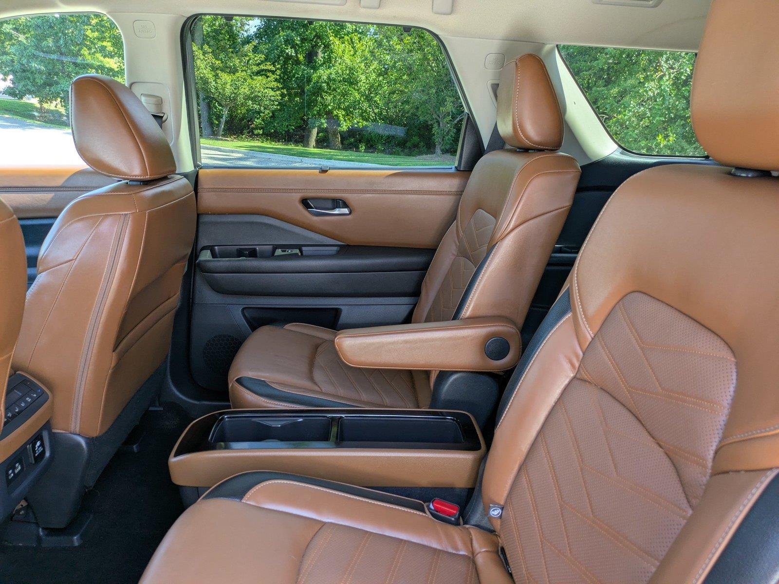 Used 2023 Gun Metallic Nissan Platinum image 14