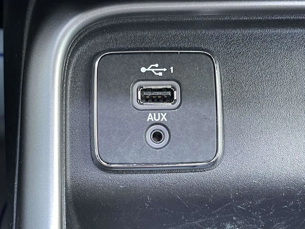 Certified Used 2020 Gray Jeep Sport image 37