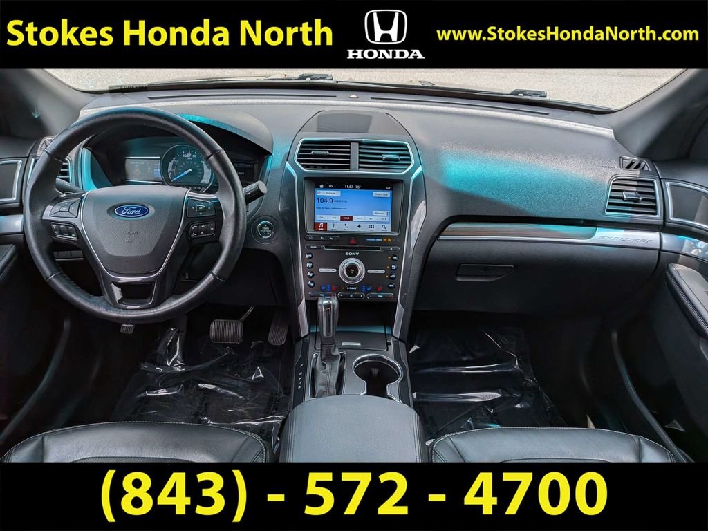 Used 2017  Ford Limited image 18