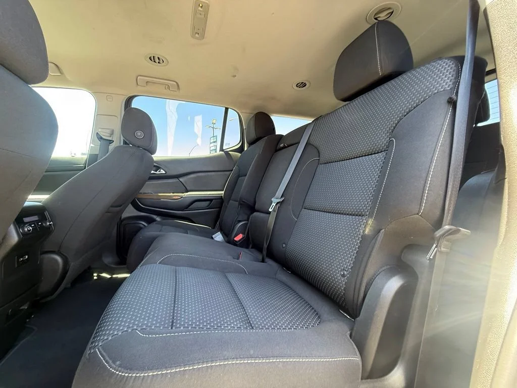 Used 2021 SATIN STEEL METALLIC GMC SLE image 31