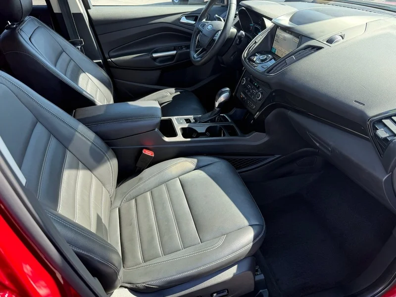 Used 2019 Ruby Red Metallic Ford Titanium image 18