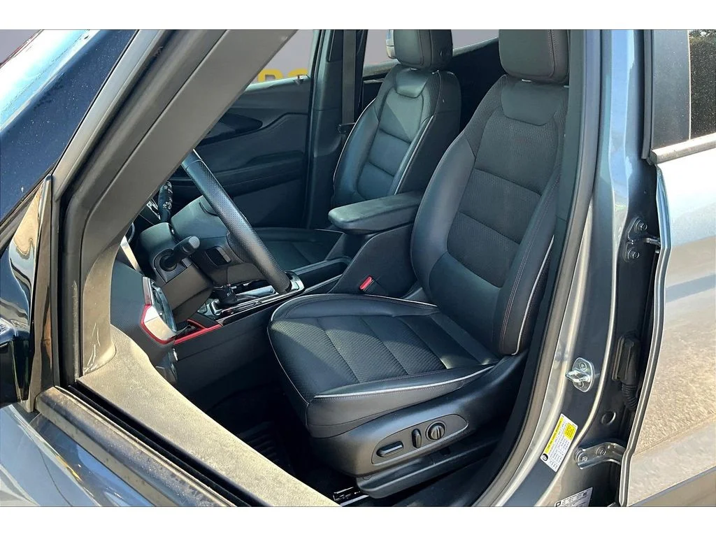 Used 2021 SATIN STEEL METALLIC Chevrolet RS image 17