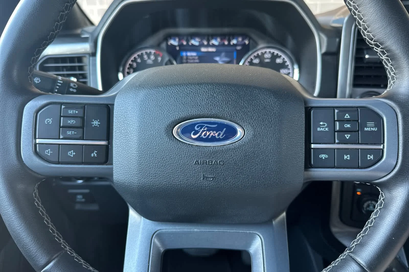 Certified Used 2023 Avalanche Gray Ford XLT image 23