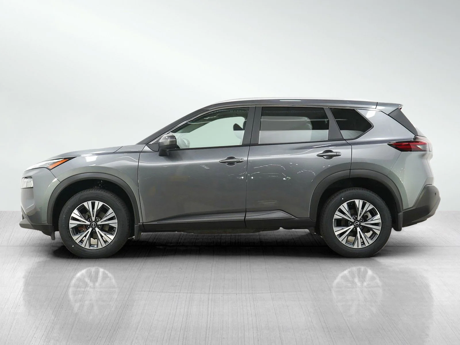 Used 2023 Nissan Rogue SV with VIN 5N1BT3BB5PC832423 for sale in Minneapolis, Minnesota