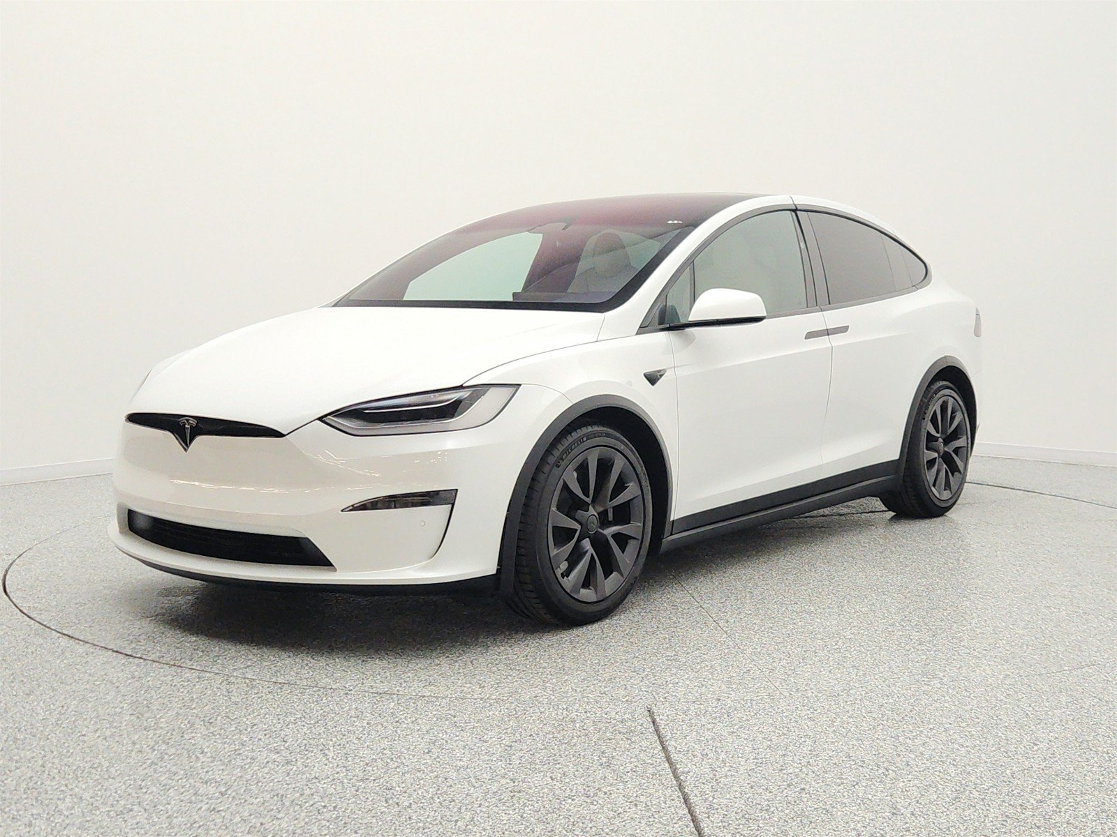 2023 Tesla Model X Long Range's photo
