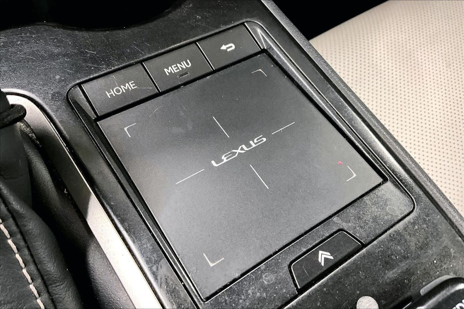 Used 2019 Atomic Silver Lexus  image 33