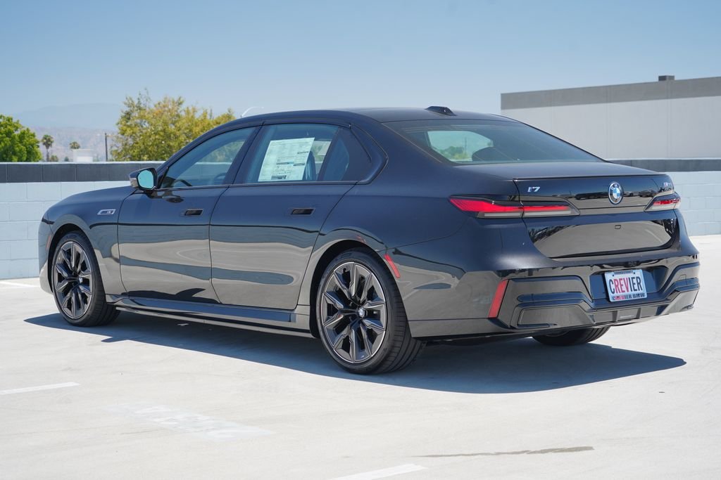 New 2026 Black Sapphire Metallic BMW M70 image 7