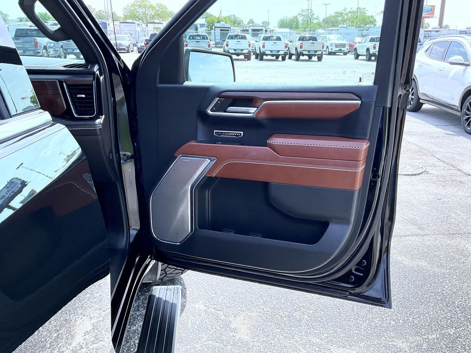 Used 2024 Black GMC Denali Ultimate image 16
