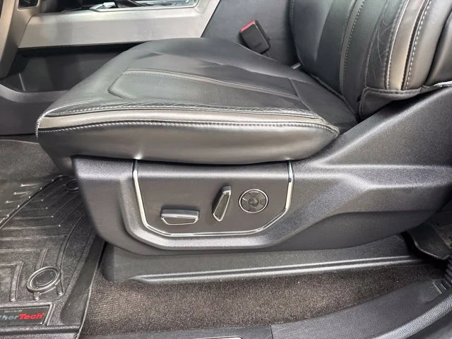 Used 2015 Tuxedo Black Metallic Ford Platinum image 17