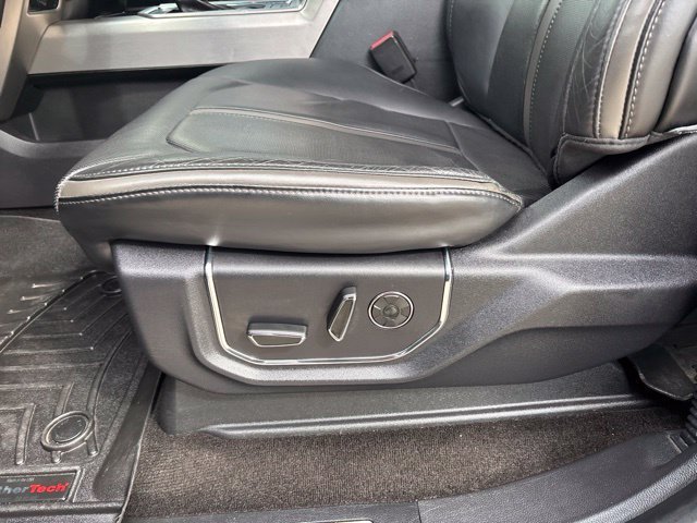 Used 2015 Tuxedo Black Metallic Ford Platinum image 17