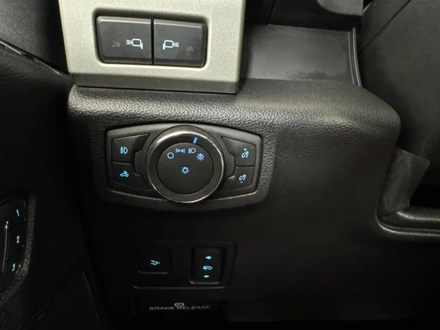 Used 2019 Gray Ford Lariat image 19