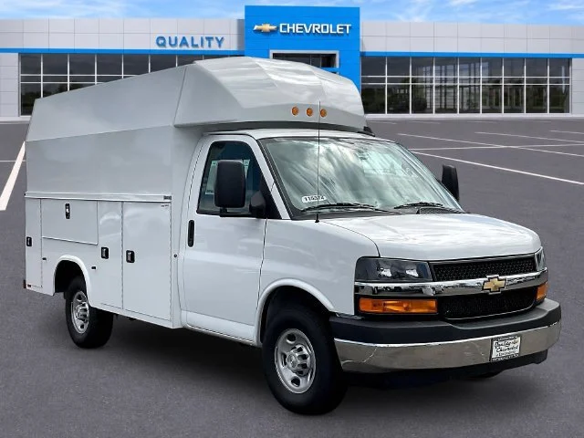 2025 Chevrolet Express Cutaway