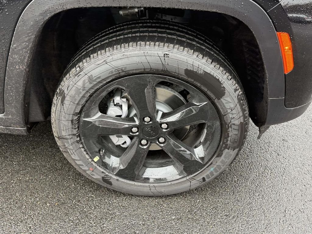 2025 Jeep Grand Cherokee Altitude - Photo 12