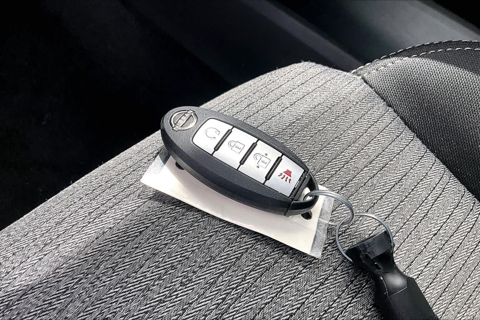 Certified Used 2022 Gun Metallic Nissan SV image 14