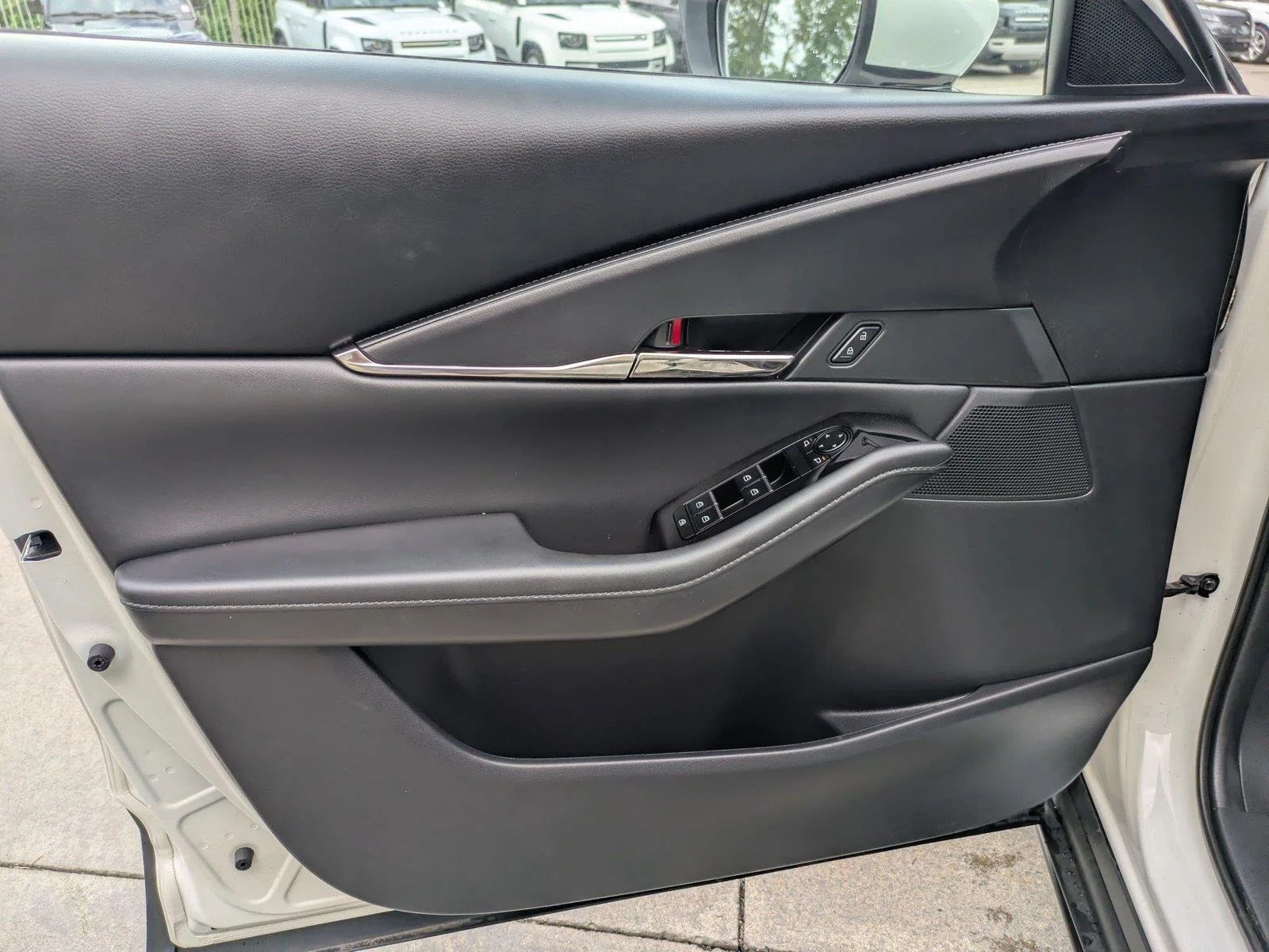 Used 2023 Snowflake White Pearl Mica Mazda 2.5 S Preferred Package image 7