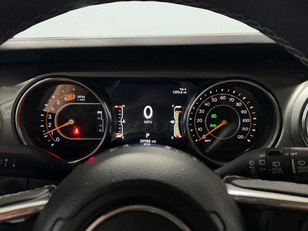 Used 2023 Black Jeep Sahara image 12