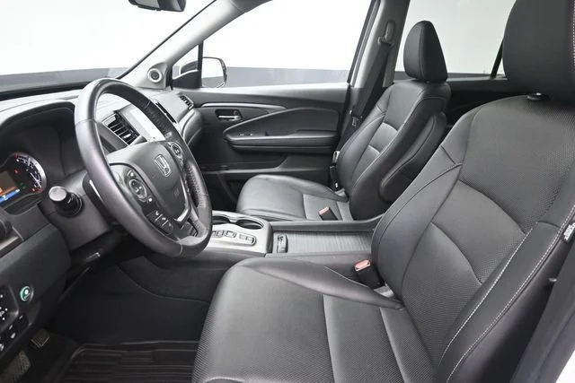 Used 2023 White Honda RTL-E image 16