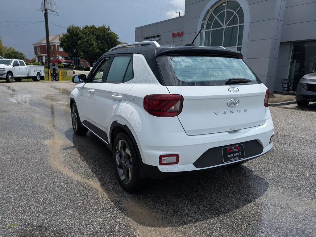 Used 2024 White Hyundai Limited image 6