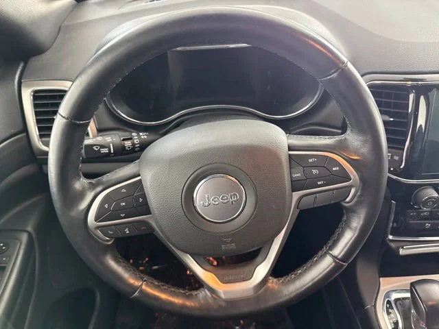 Used 2022 Gray Jeep Laredo X image 25