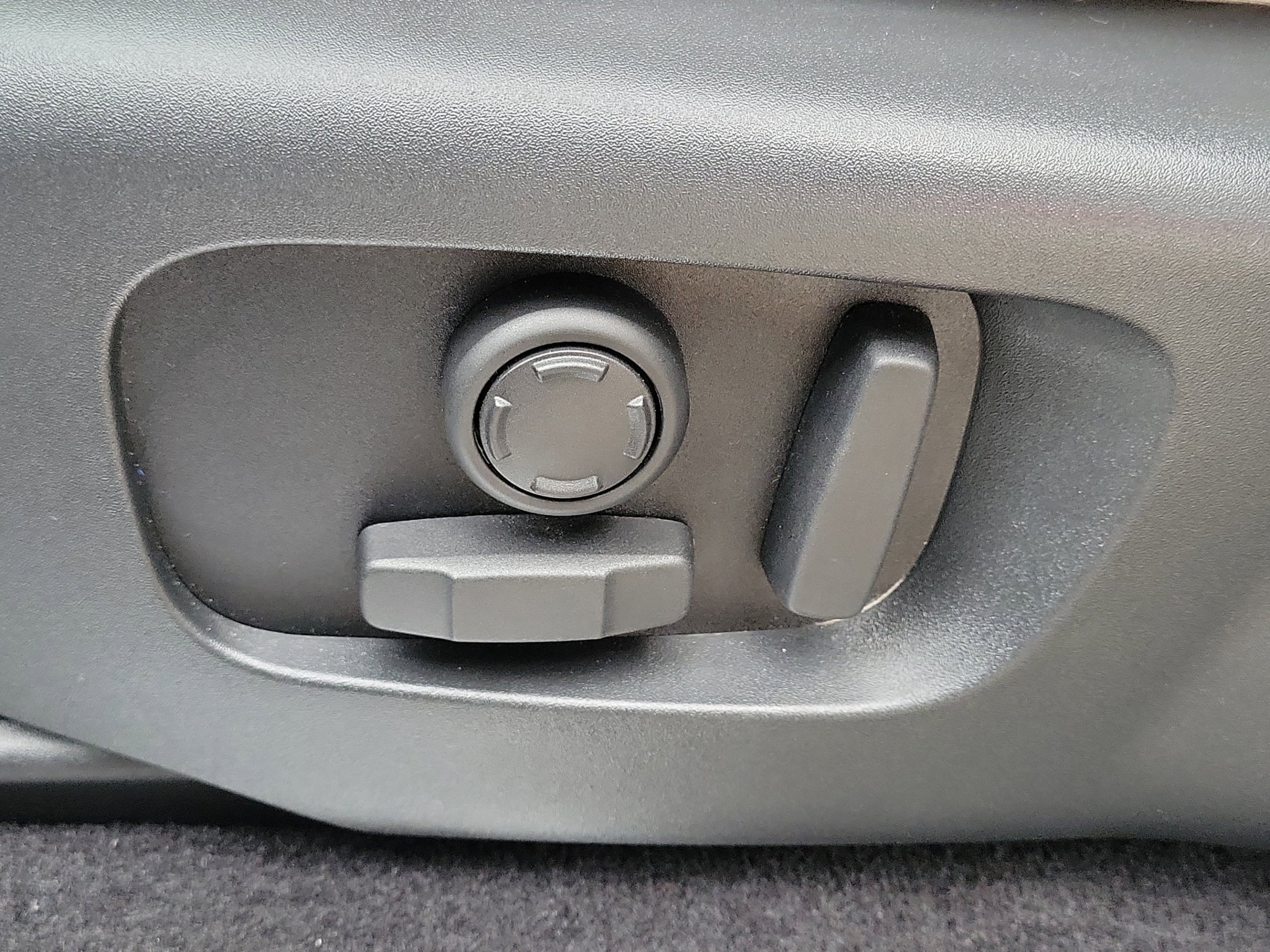 Used 2022 Blue Land Rover HST image 24