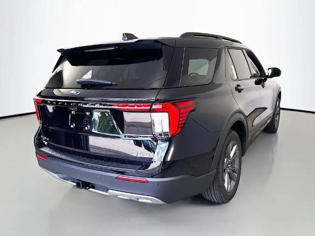 New 2026 Agate Black Metallic Ford Active image 40
