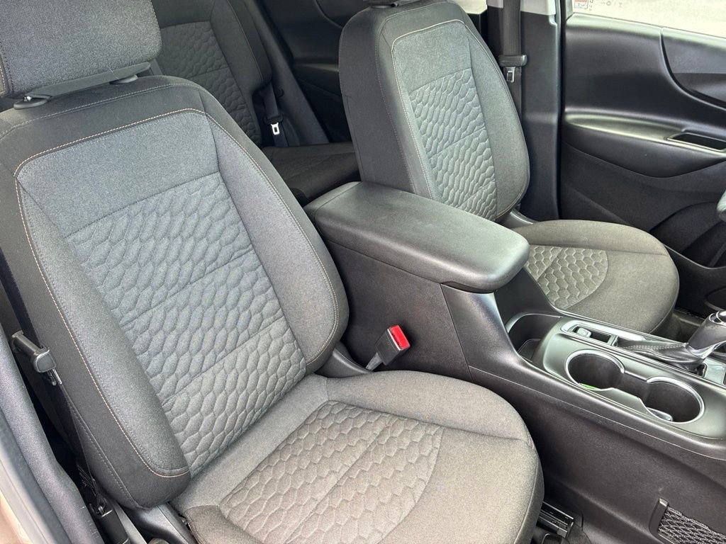 Used 2018 SANDY RIDGE METALLIC Chevrolet LT image 41