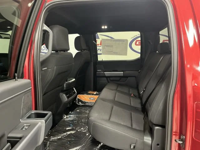 New 2026 Ruby Red Metallic Tinted Clearcoat Ford XLT image 16