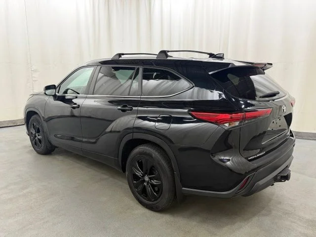 Used 2023 Black Toyota XLE image 4