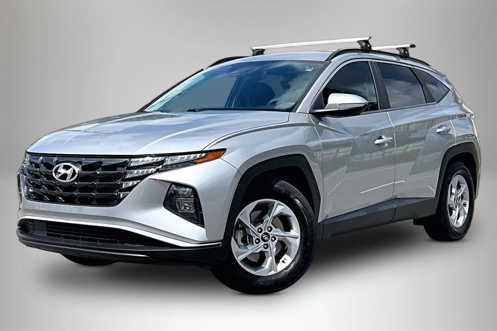 Used 2022 Silver Hyundai SEL image 2